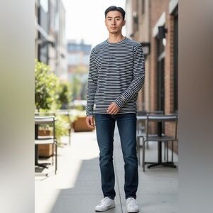 Tracksmith Horizon long sleeve running Navy and White Striped shirt sz S